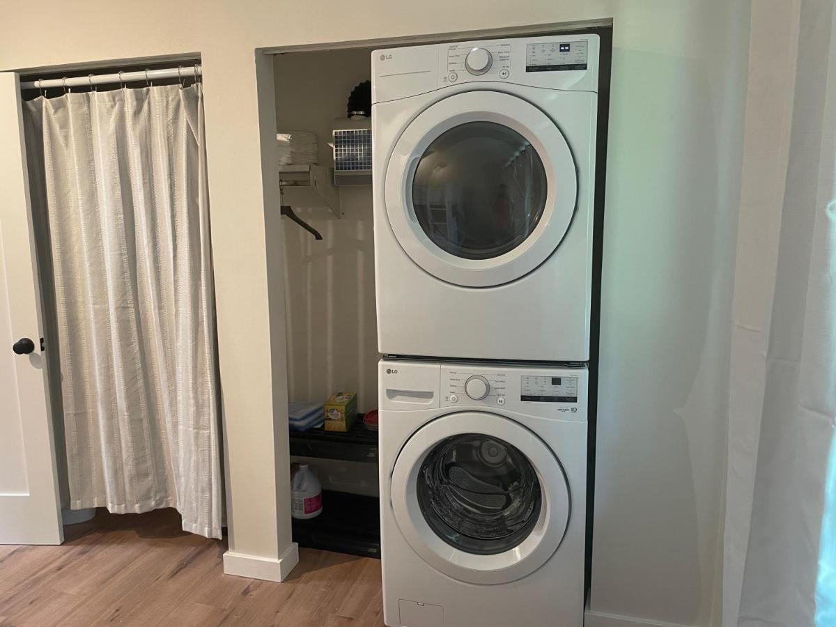 Newly Remodeled Mid-Century Modern Lake Condo 日内瓦湖城 外观 照片