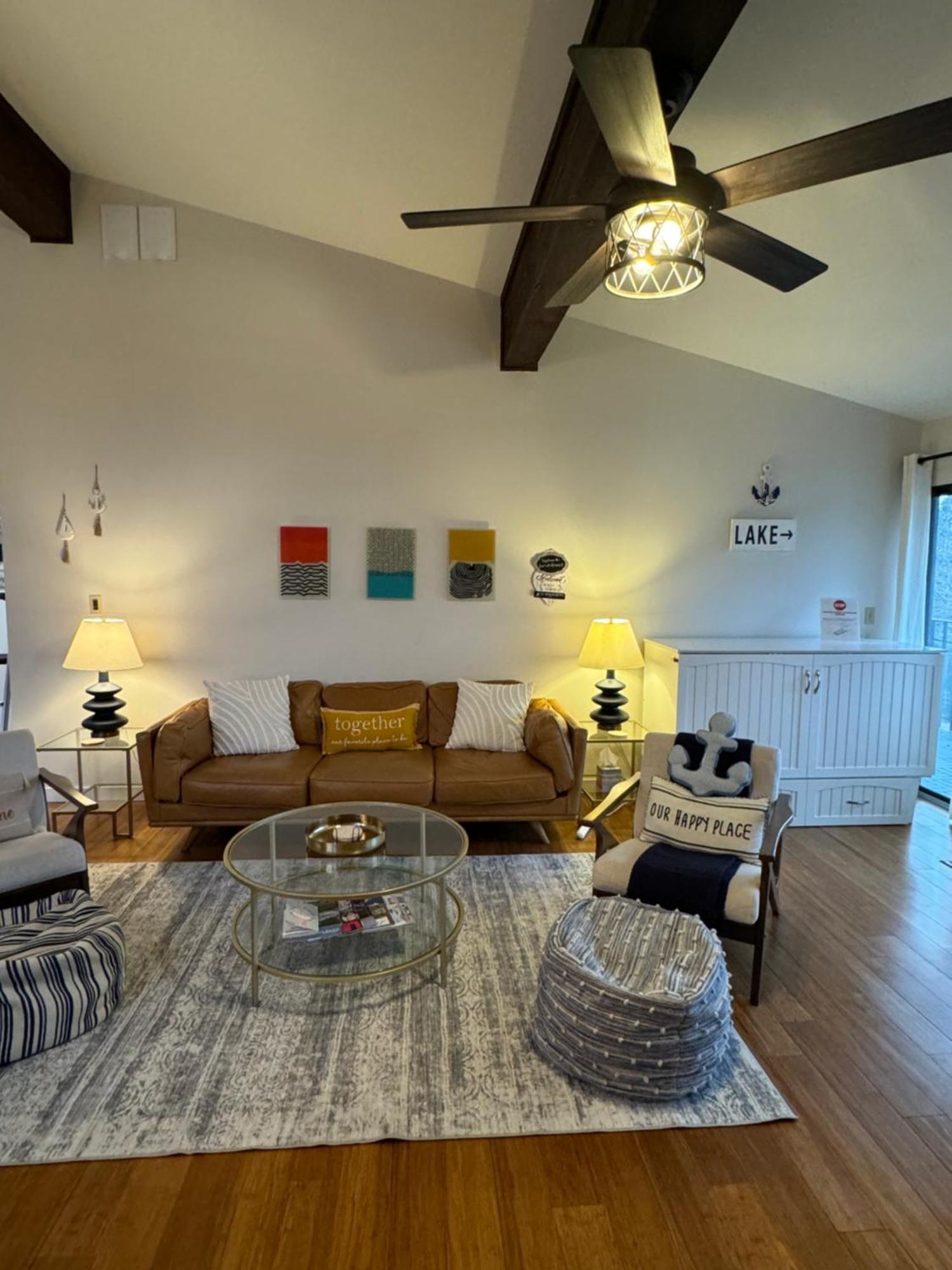 Newly Remodeled Mid-Century Modern Lake Condo 日内瓦湖城 外观 照片